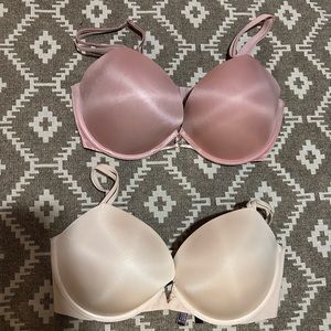 2 Victoria secret push up bras